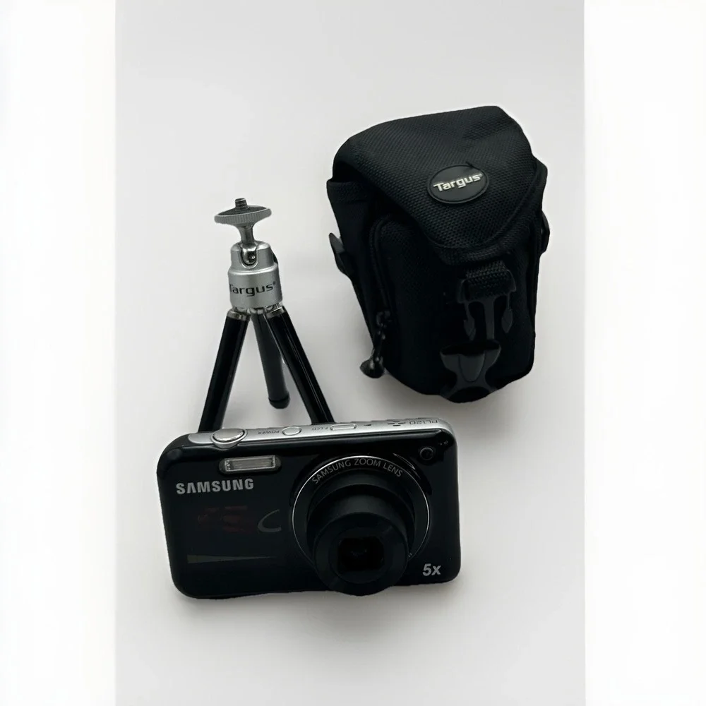 Samsung PL120 14MP Dual LCD 5x Optical Zoom Dual Screen Camera